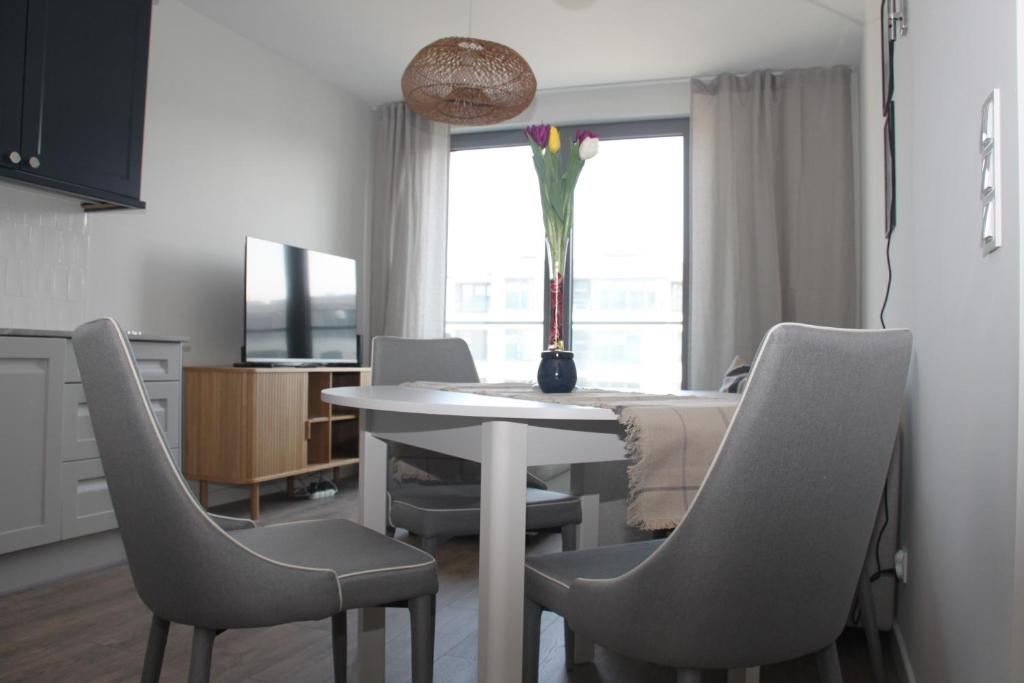 APARTAMENTY Z MORZA I MARZEŃ - 4