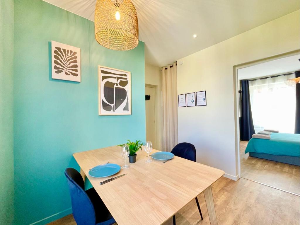 Postel nebo postele na pokoji v ubytování Appartements à Lorient - Tout confort - Internet Fibre - NOUVEAU