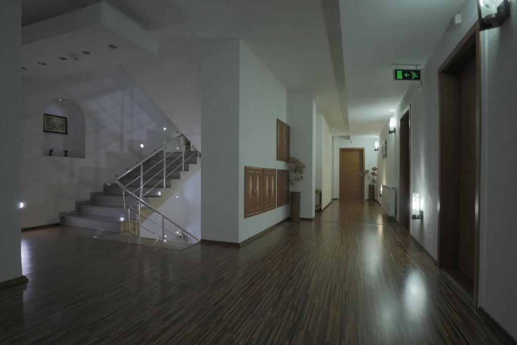 Fotografie z fotogalerie ubytování Hotel Denis v destinaci Pristina