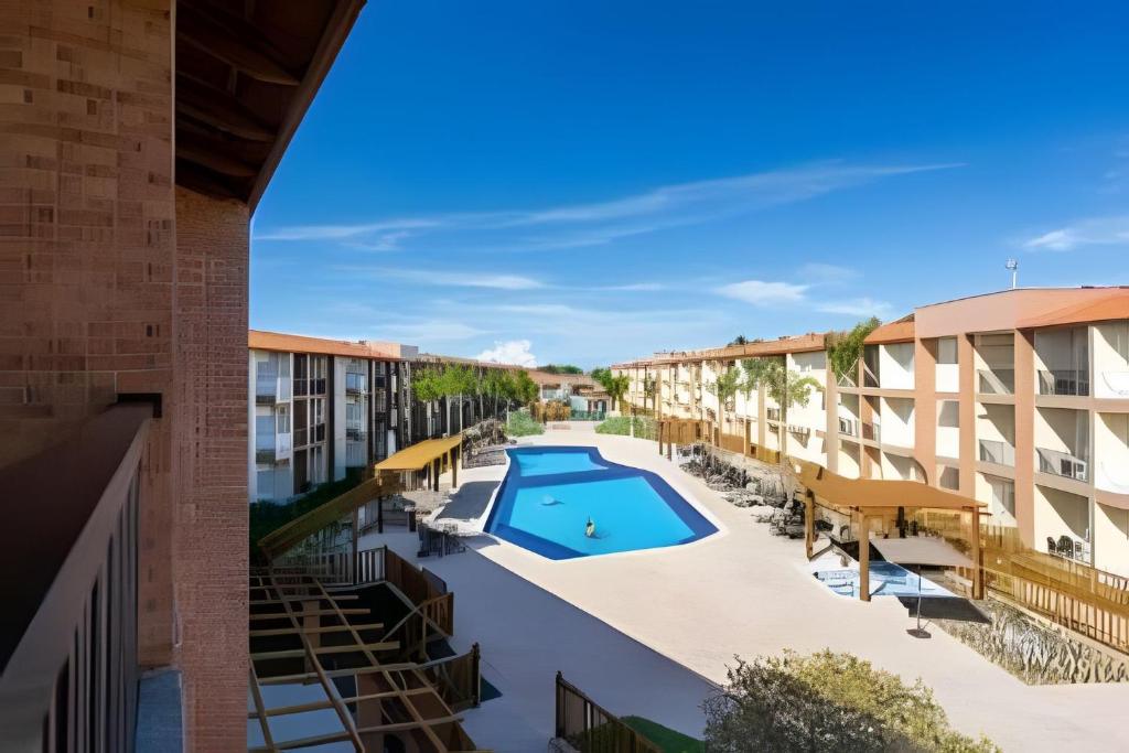 Bazén v ubytování Ondas Praia Resort em Porto Seguro nebo v jeho okolí