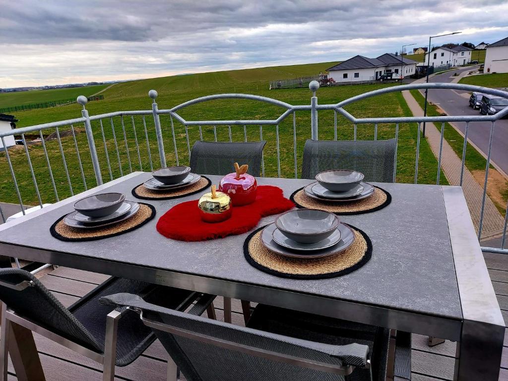 Balkón nebo terasa v ubytování Premium Vulkaneifel Chalet