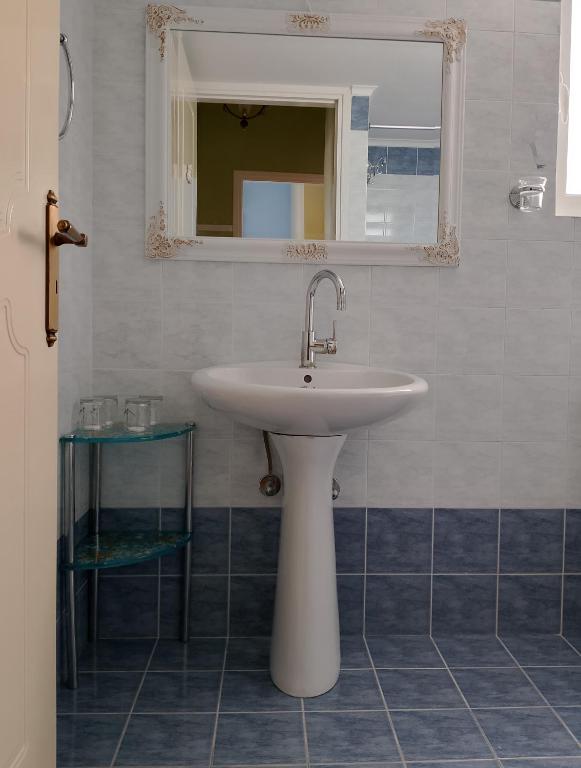 Koupelna v ubytování LIGEIA HOME