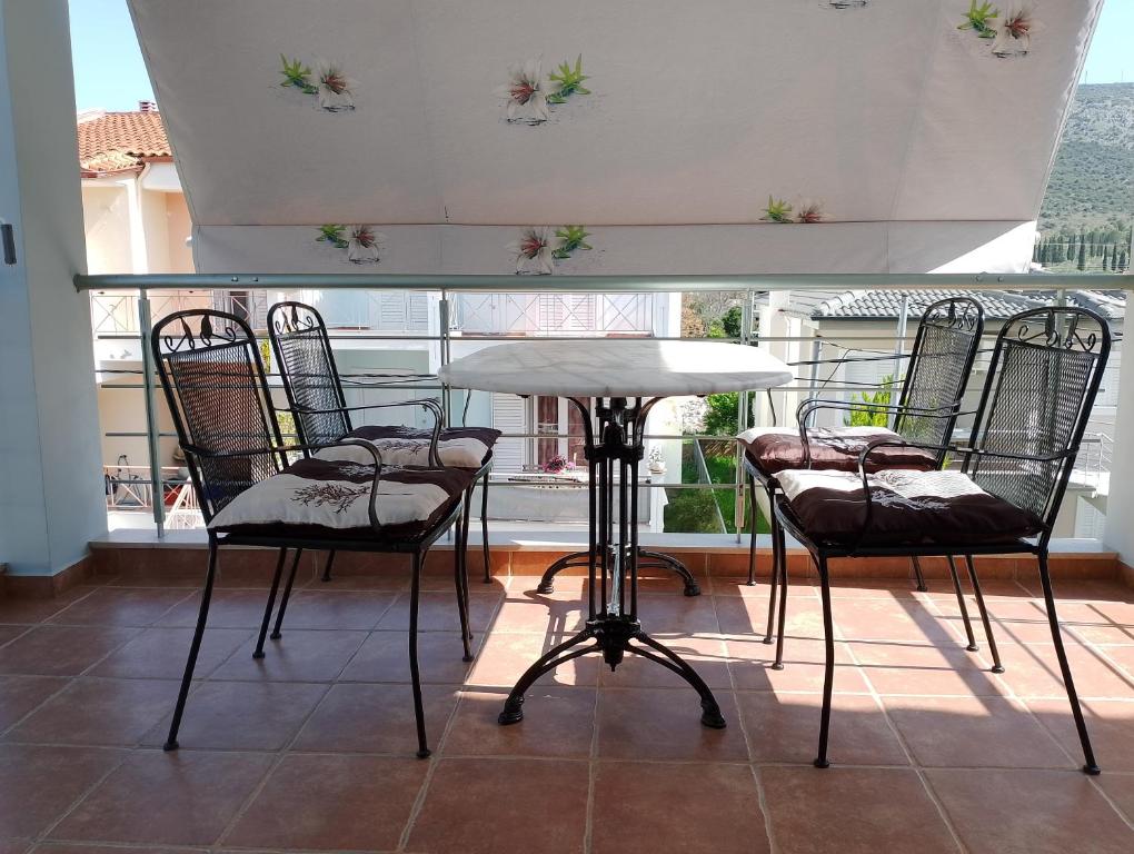 Balkón nebo terasa v ubytování LIGEIA HOME
