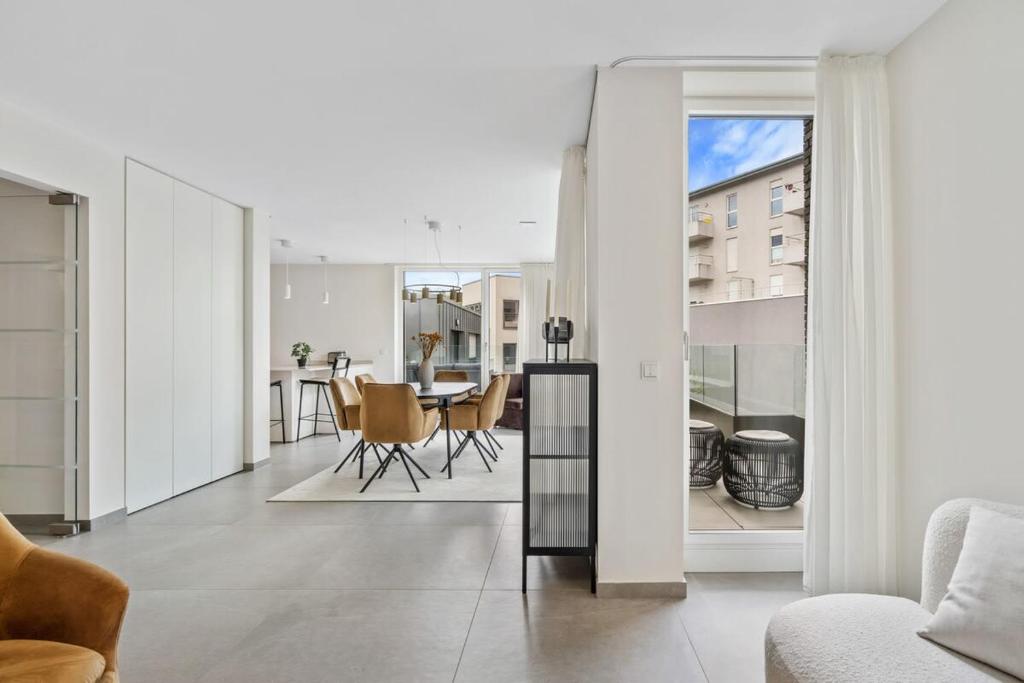 Luxury 2BR, Free Parking, Balcony - Resim 20