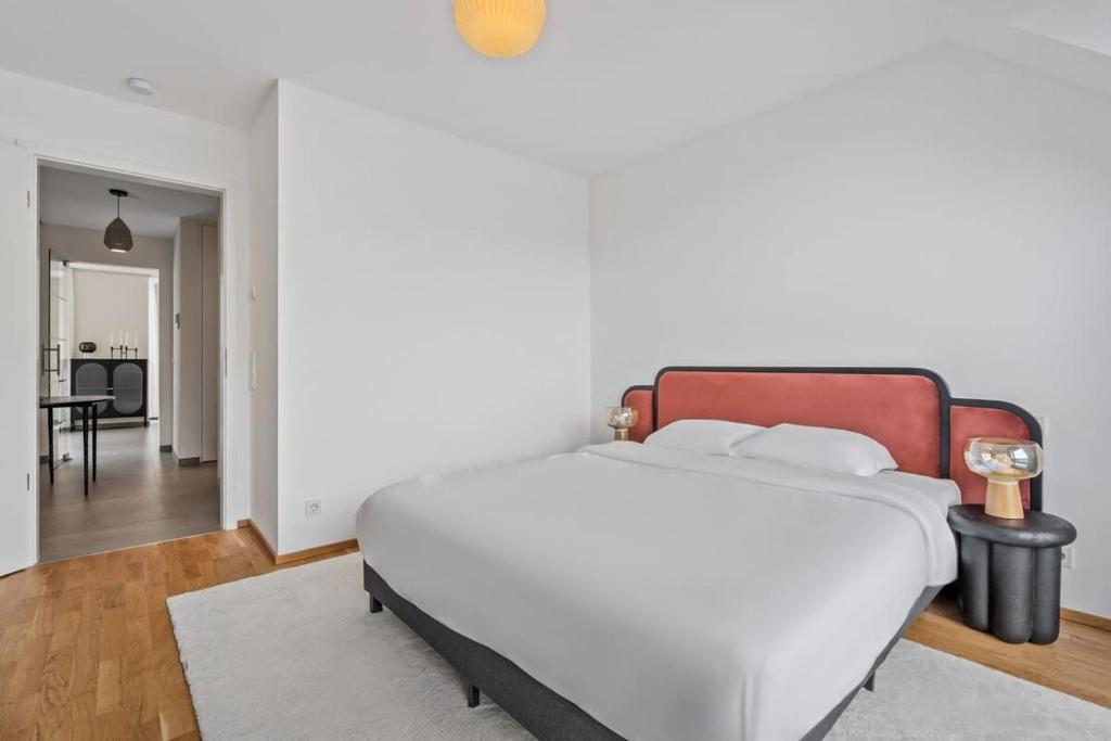 Luxury 2BR, Free Parking, Balcony - Resim 24