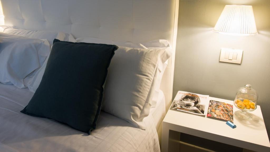 Santa Chiara Boutique Hotel - Resim 22