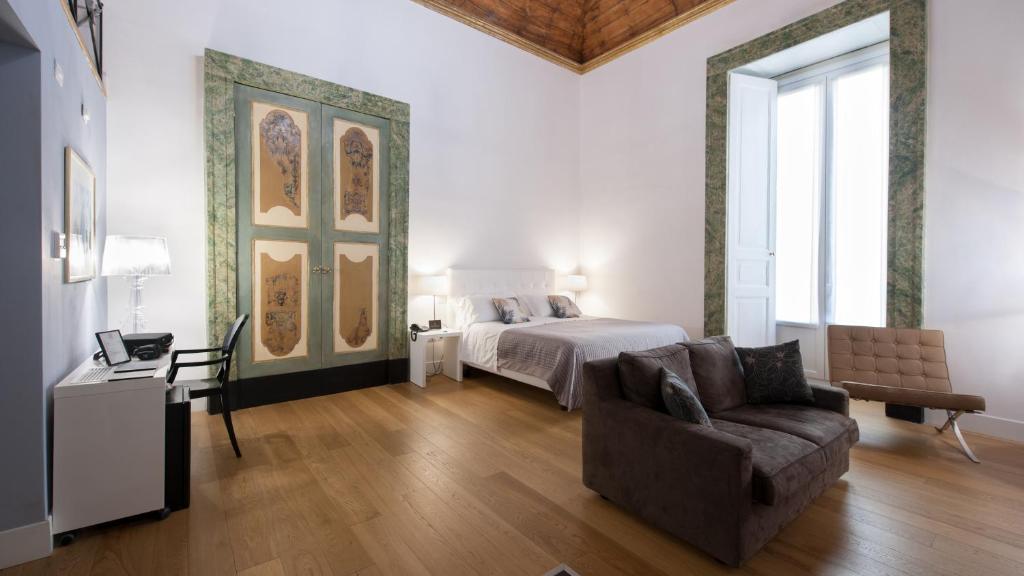 Santa Chiara Boutique Hotel - Resim 40