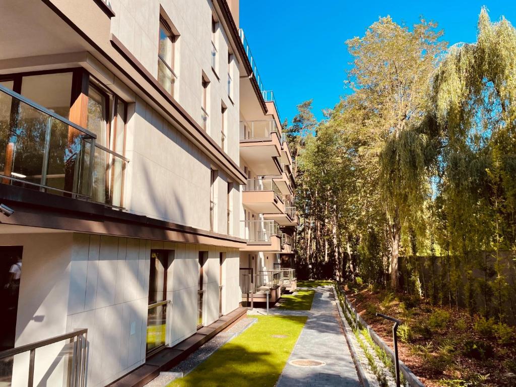 Sosnowy "3" ,Baseny Tropikalne, Ładowarka do elektryków, Faktura, Parking - 3