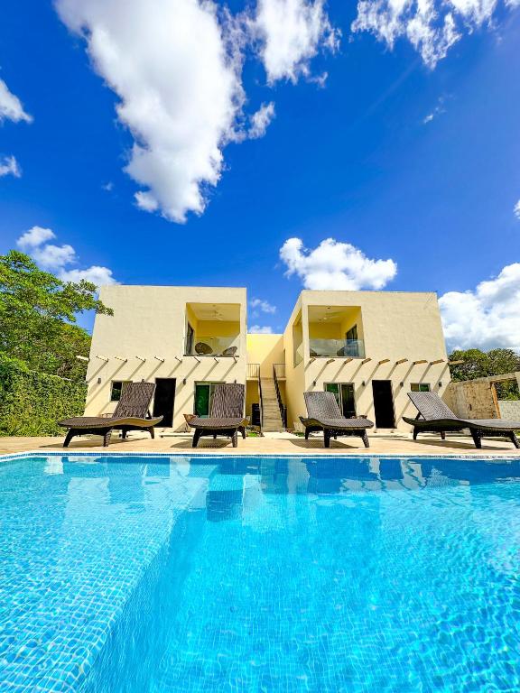 Bazén v ubytování Villas Mar Turquesa Cozumel nebo v jeho okolí