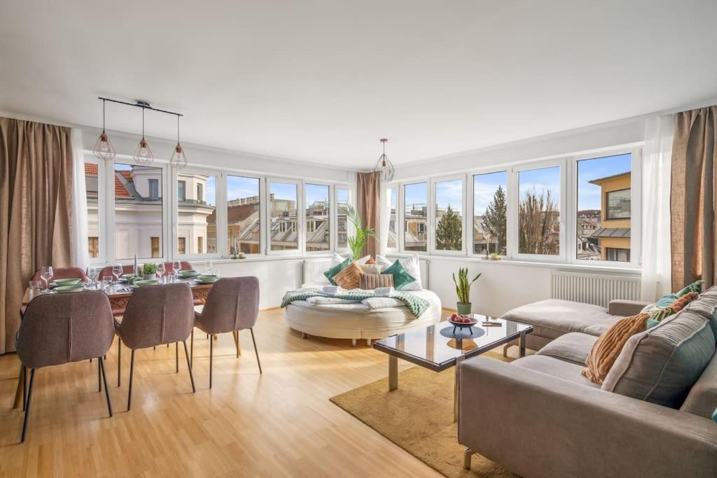 Luxury Loft View - 4 bedrooms - Gym - near Centre - Schönbrunn - Book Parking with us