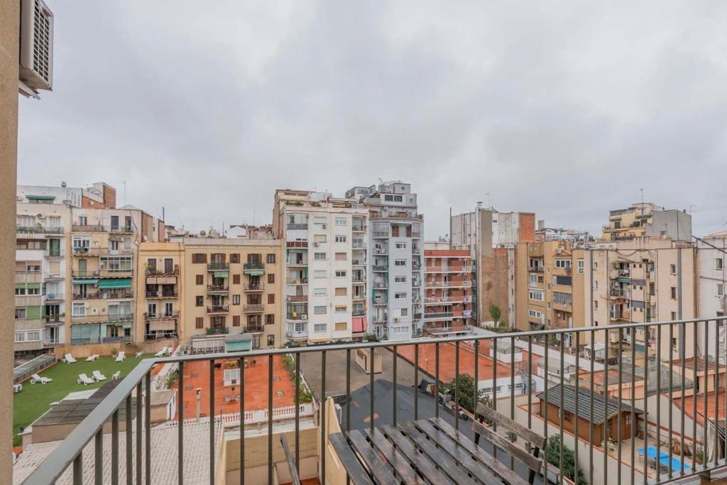 Nespecifikovaný výhled na destinaci Barcelona nebo výhled na město při pohledu z apartmánu