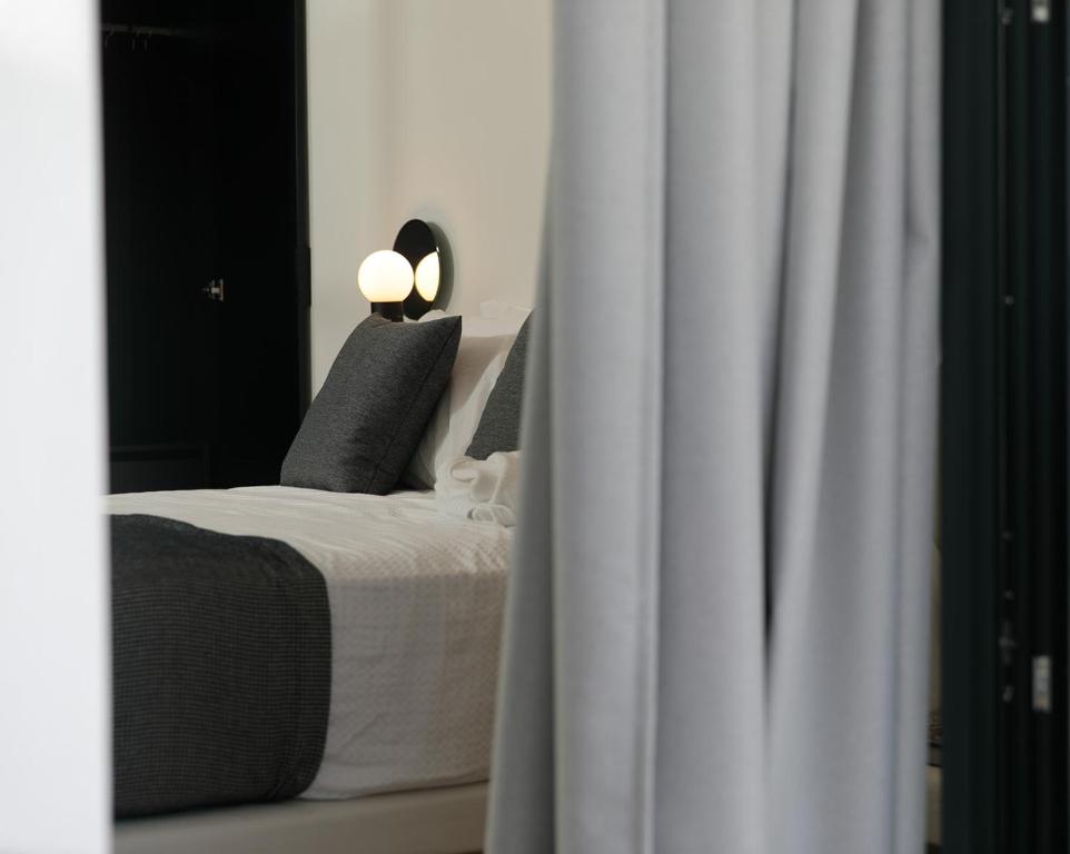 Iphimedeia Luxury Hotel & Suites - New Double Suite Blue-Gray Mosaic