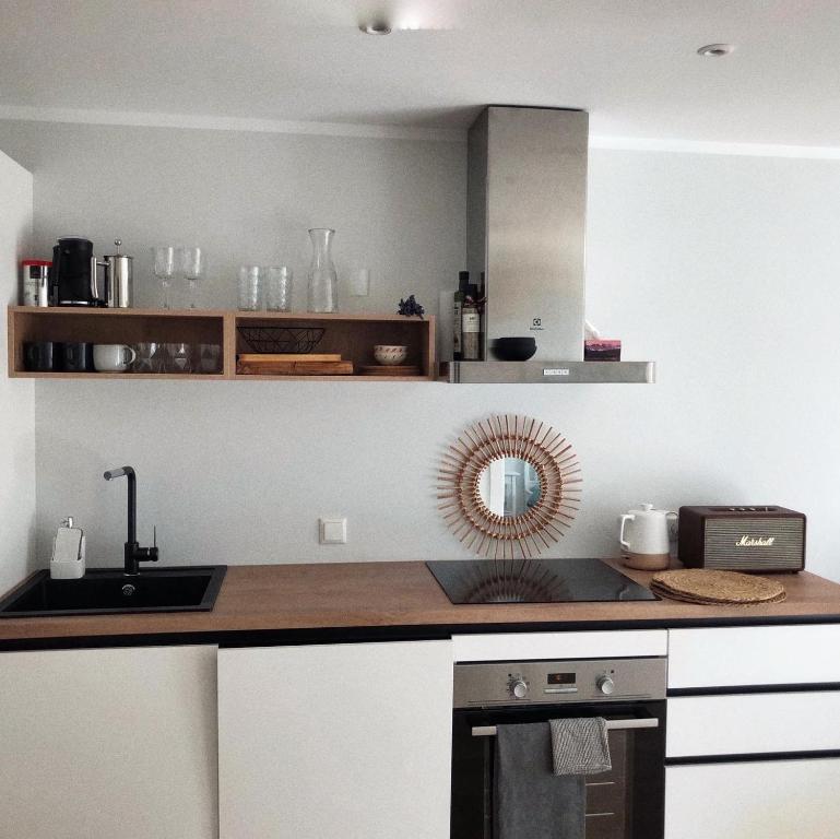 Albatross Weekend: seaside apartment with a sunny terrace - Housity