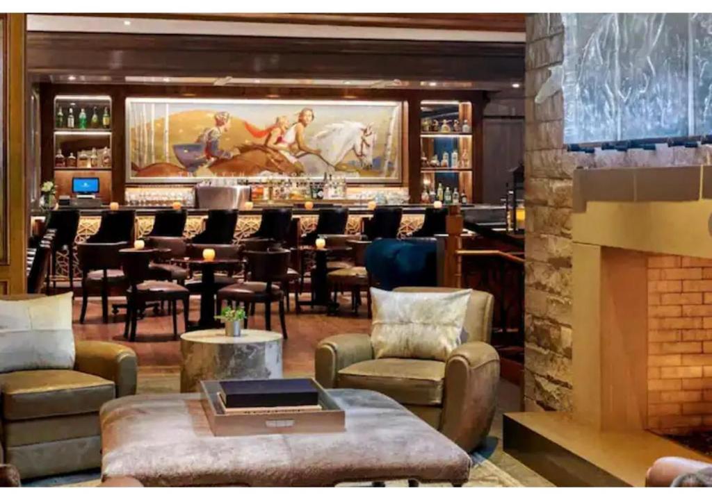St. Regis - Housity