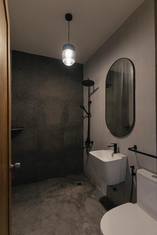 Katig Beachfront Boutique Hotel - Deluxe Double Or Twin Room With City View
