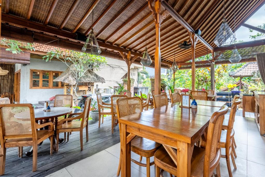 Restaurace v ubytování Meruhdani Boutique Hotel Ubud