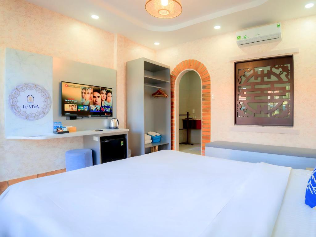 Phòng Giường Đôi Nhìn Ra Hồ Bơi