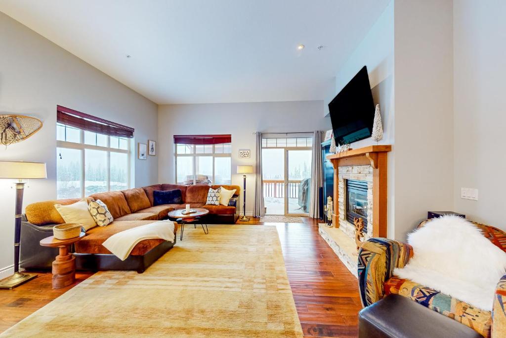 Μια τηλεόραση ή/και κέντρο ψυχαγωγίας στο Snowfall Lodge 7