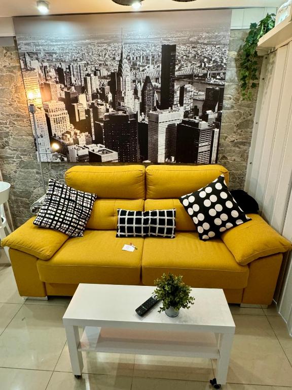 Posedenie v ubytovaní BADAROSA House10min to BARCELONA City&NearTo BEACH