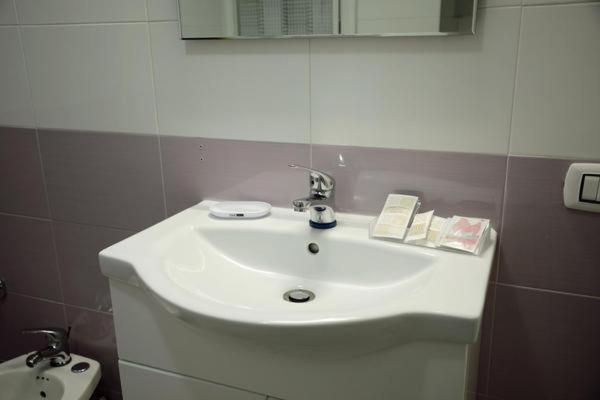 A bathroom at BlueBay Residence Resort