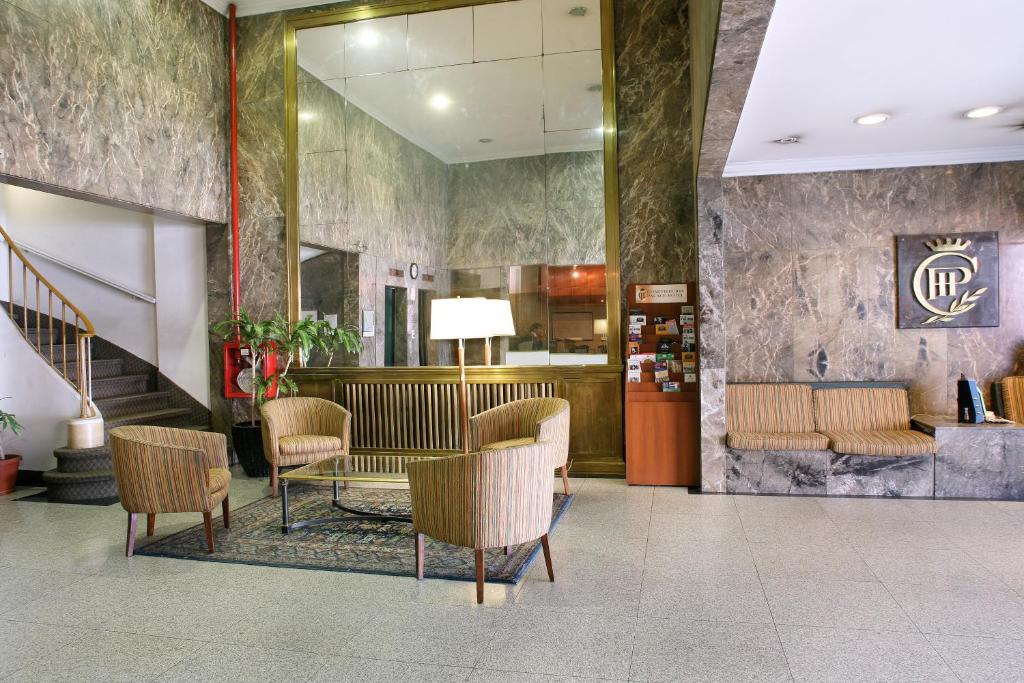 The lobby or reception area at Constitución Palace Hotel