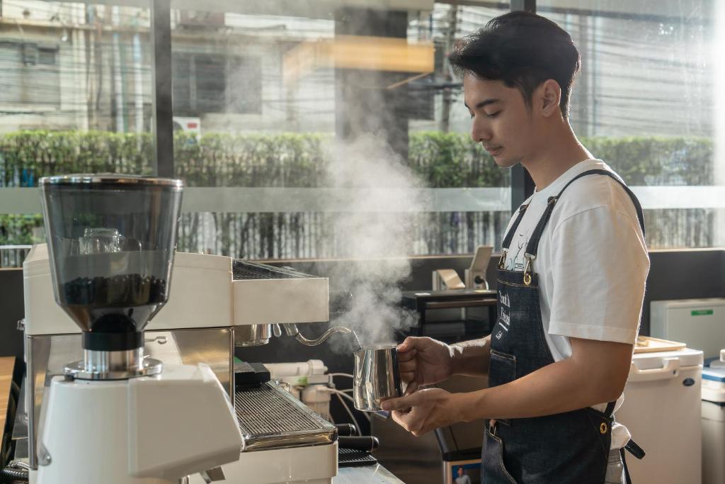 VIC 3 Bangkok Hotel - Resim 8