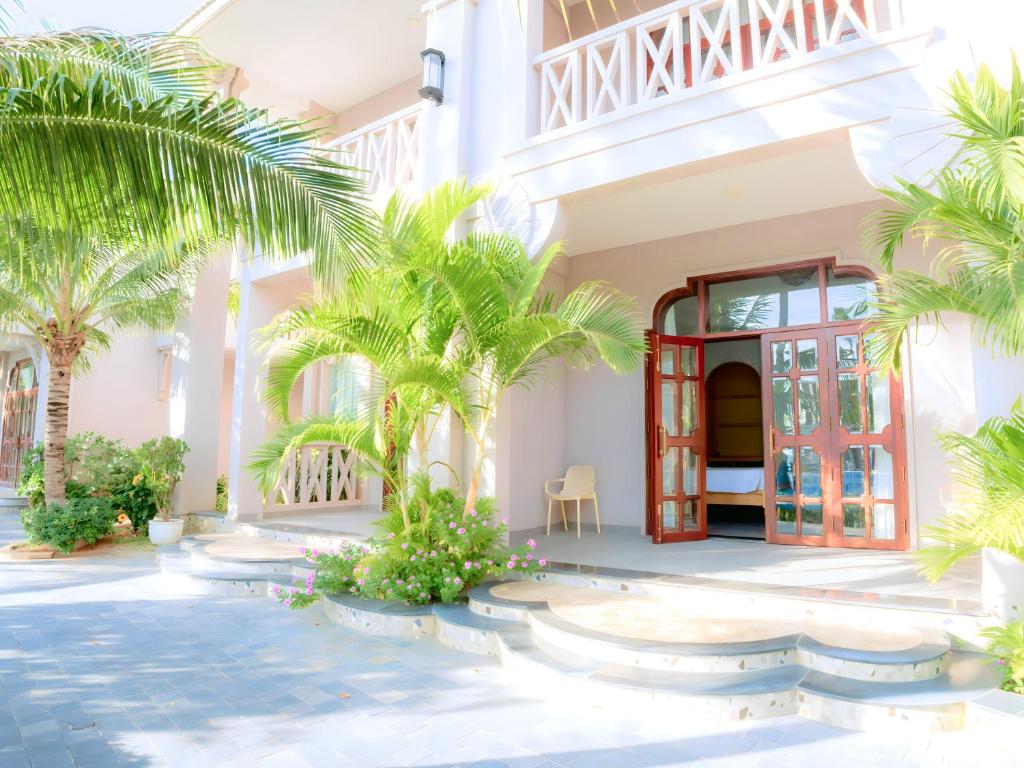 Phòng Premium Nhìn Ra Hồ Bơi