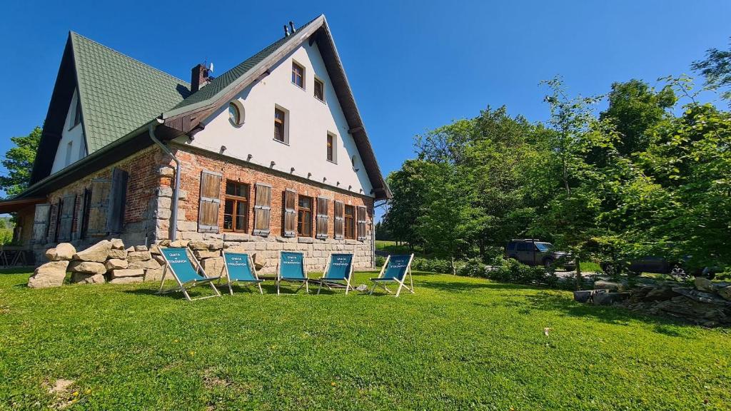 Zahrada ubytování Chata w Stołowych
