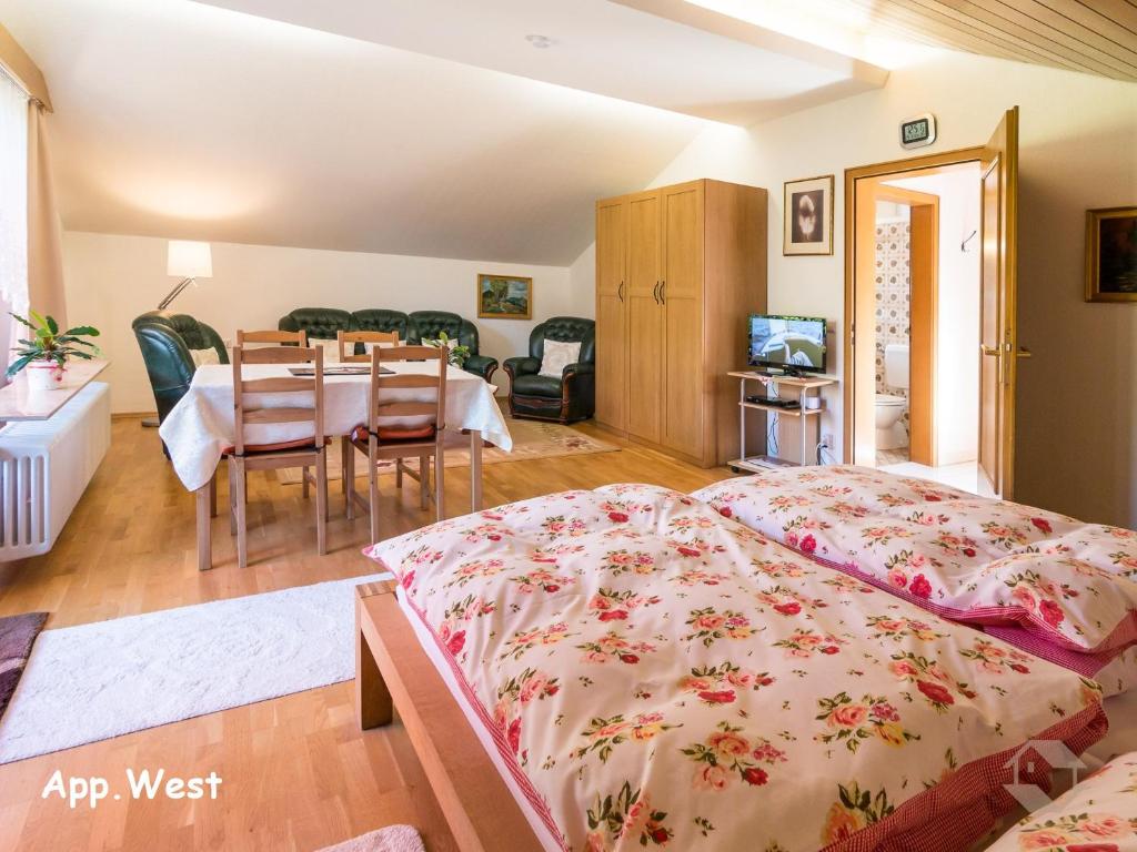 Landhaus Gruden Sommerberg - Apartamento Con Balcón