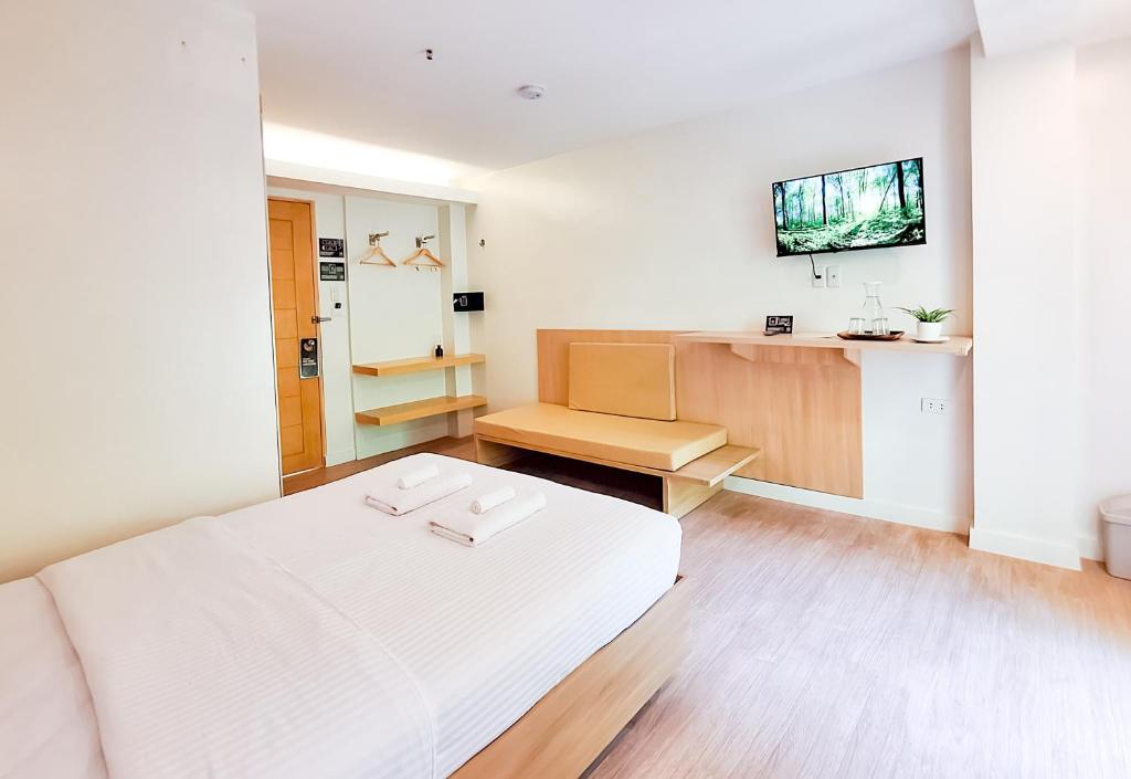 Areca Boracay Bed & Breakfast - Double Double Double Room