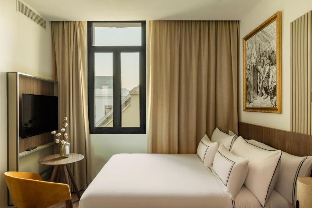 
Superior Single Room
