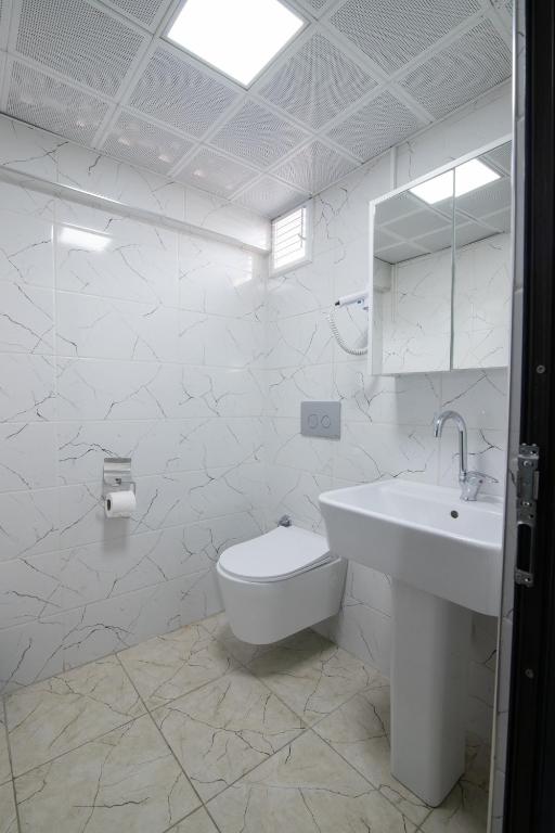 Koupelna v ubytování EÖB TAKSİM HOTEL