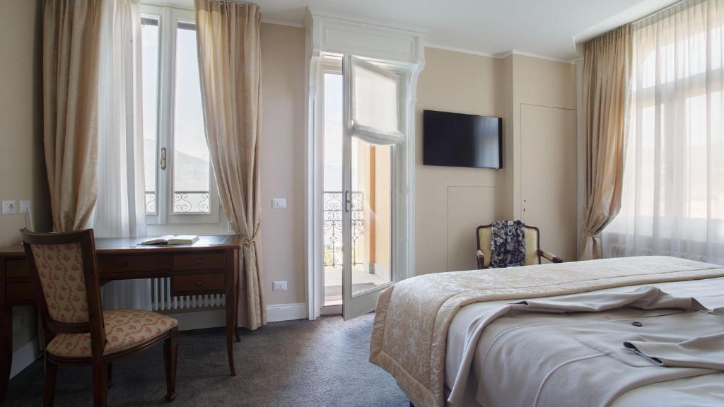 Camin Hotel Luino - Deluxe Double Room With Balcony