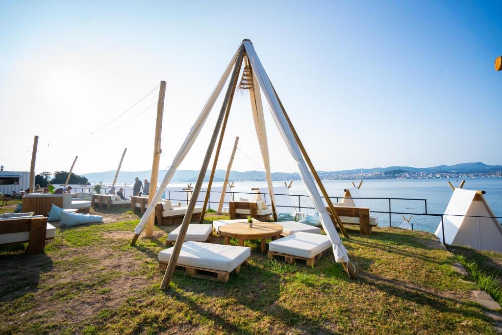 Příroda nedaleko luxury tent