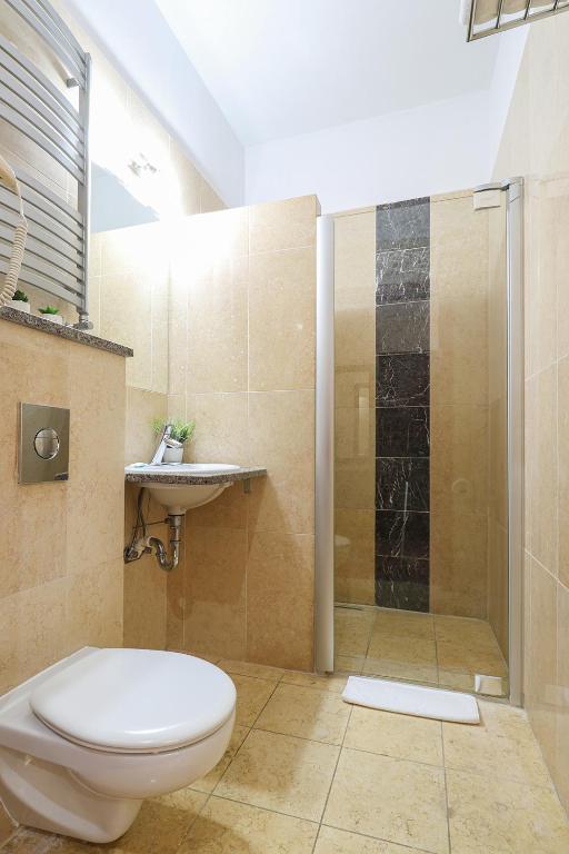 Koupelna v ubytování Atol Spa
