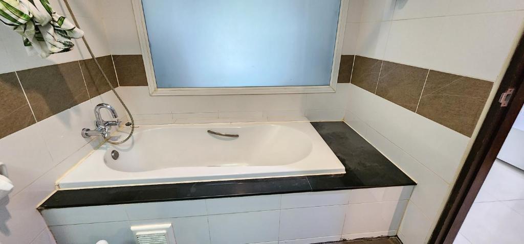 Diamond Crown Hotel - Resim 40