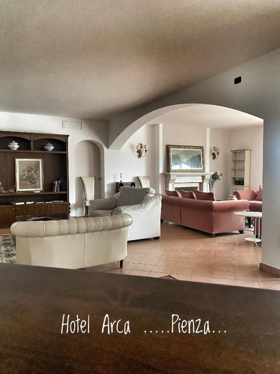 Posezení v ubytování Arca Hotel
