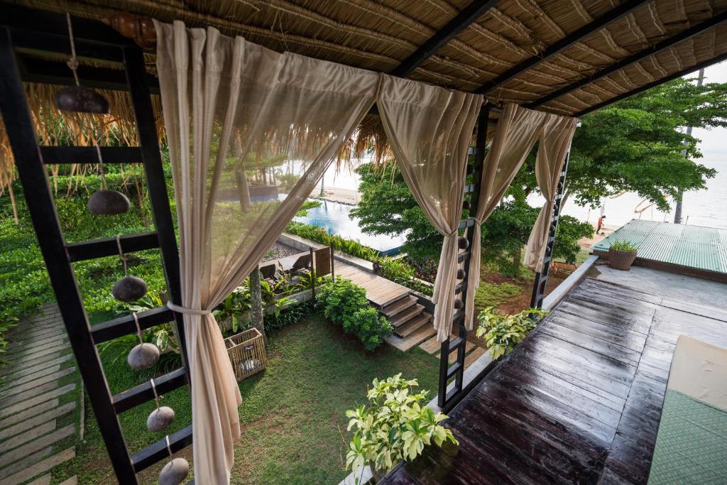 Zahrada ubytování Seavana Koh Mak Beach Resort