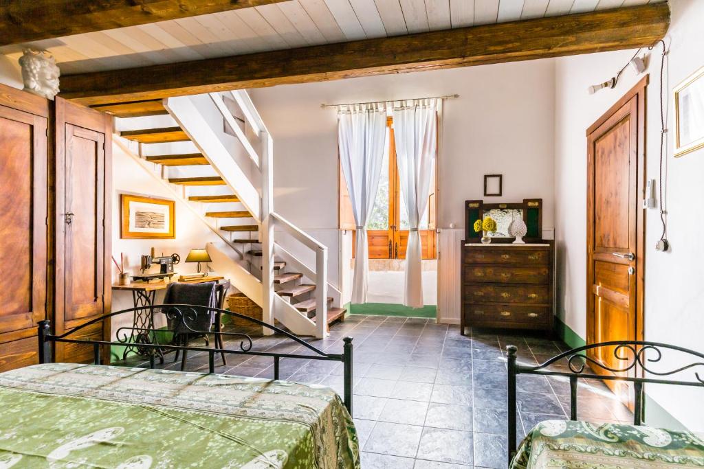 Łóżko lub łóżka w pokoju w obiekcie Authentic Sicilian Charm, pool, sea view, wi-fi & parking