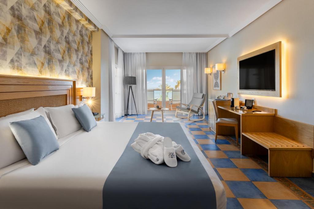 Elba Sara Beach & Golf Resort - Prestige Double Room (3 Adults)