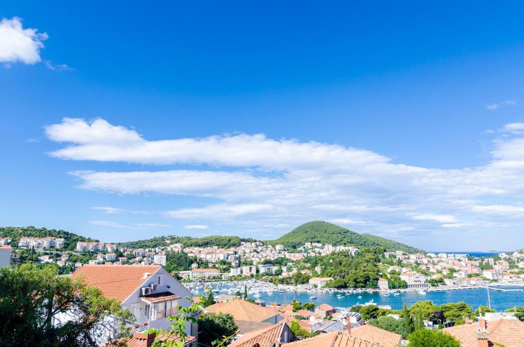 Apartments & Room Lino - 1