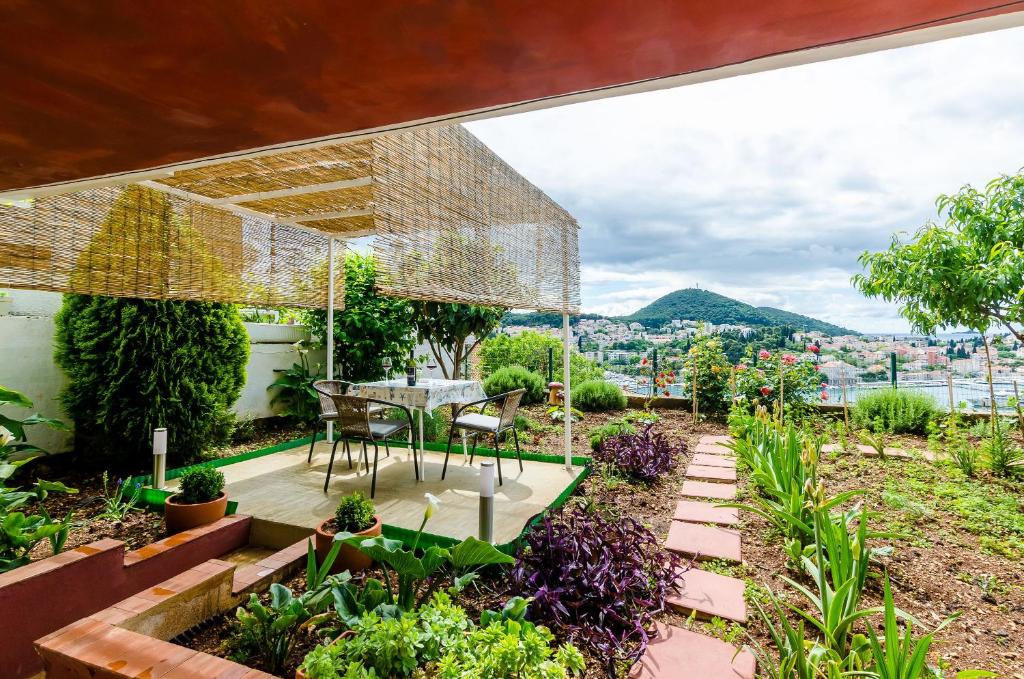 Apartments & Room Lino - 17