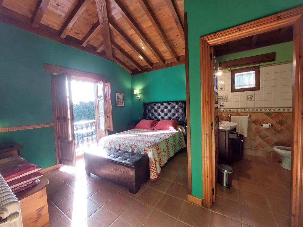Postel nebo postele na pokoji v ubytování Hotel Rural Señorío de Altamira - Adults Only
