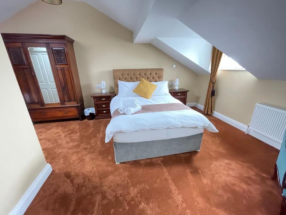 Postel nebo postele na pokoji v ubytování The Sardinian Guesthouse (6 Bedrooms)