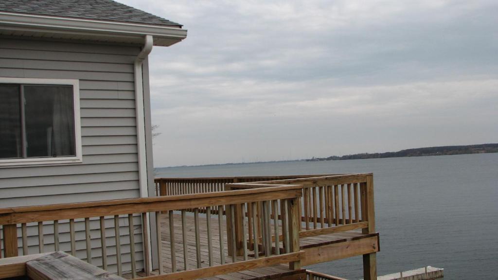 Angel Rock Waterfront Cottages - Cottage #12
