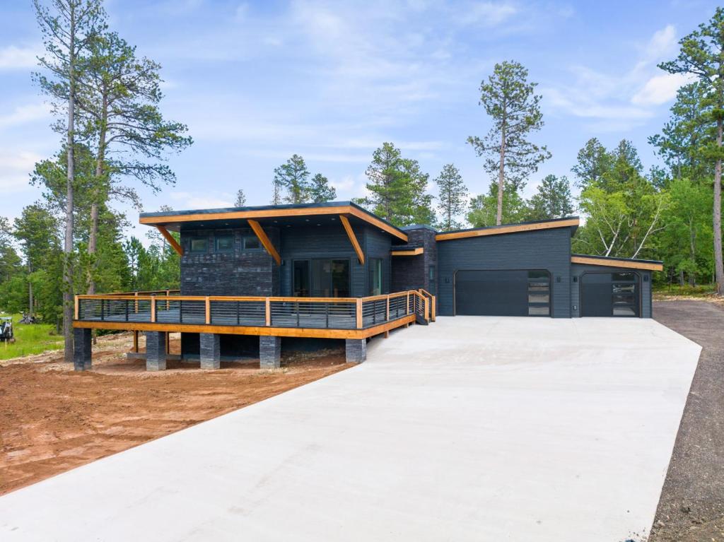 Cozy T Cabin at Powderhouse Pass, Lead (updated prices 2024)