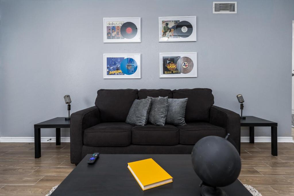 The Music Room Tsu,NRG,MedCtr,Concerts,rodeo, Houston (updated prices 2026)