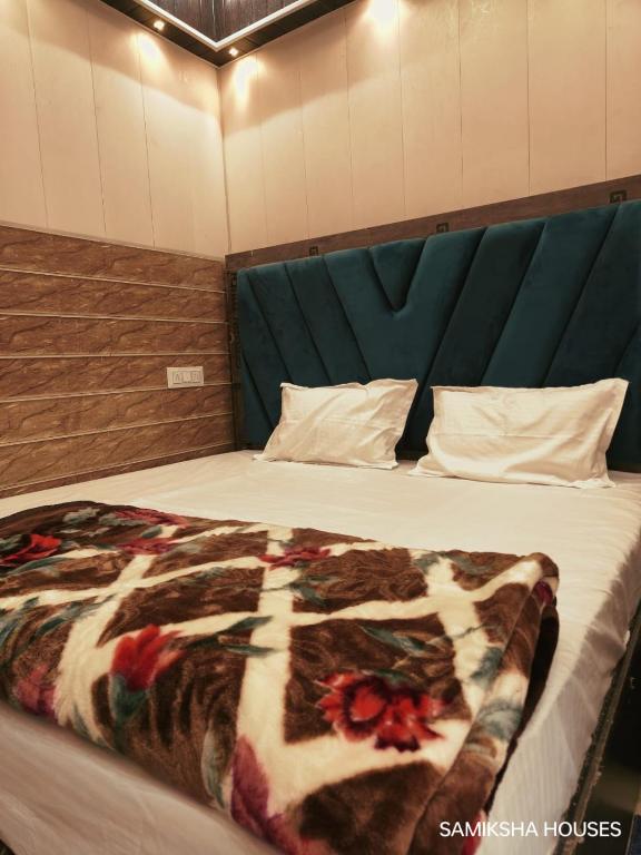 Hotel Samiksha Inn - Chambre Double Avec Salle De Bain Privée