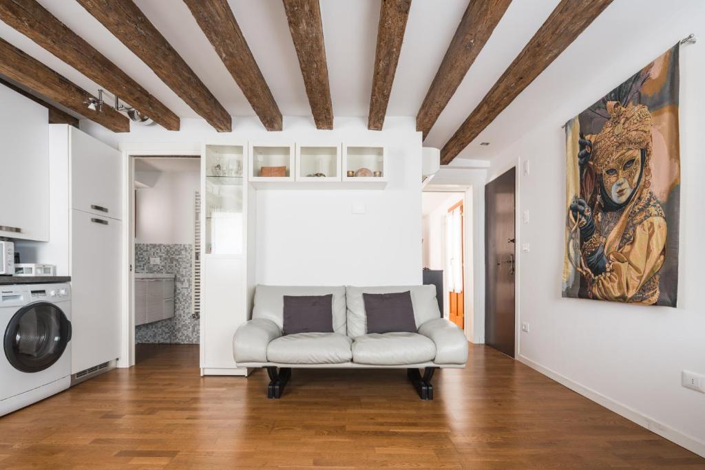 Goodwind Venice Apartments - One-Bedroom Apartment