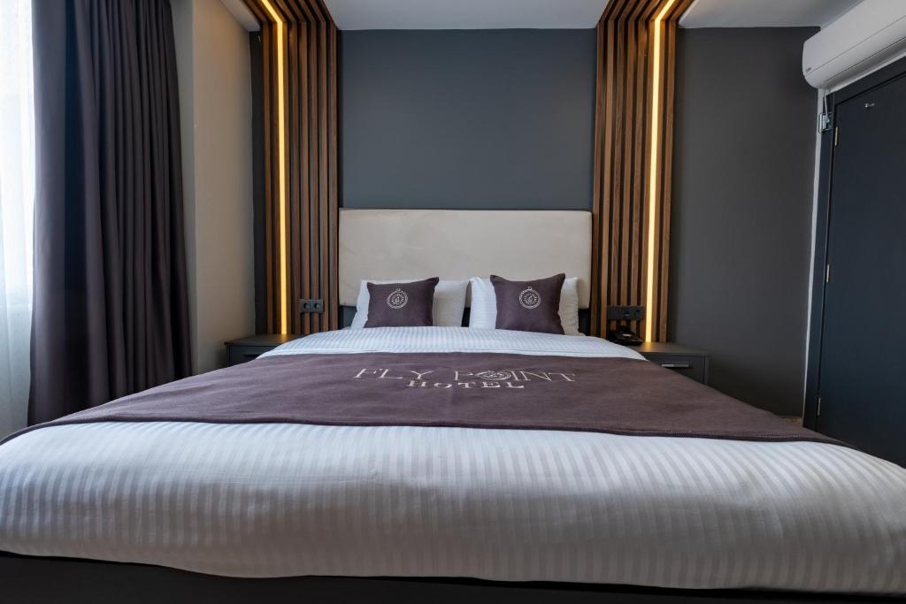 FLY POINT AIRPORT HOTEL - 1